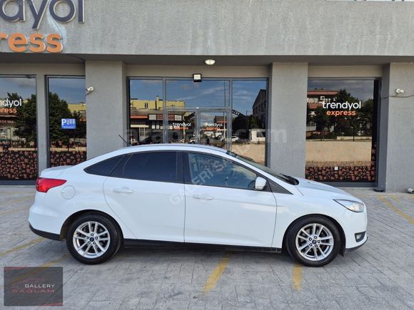 107 BİN DE 2017 FORD FOCUS DİZEL OTOMATİK