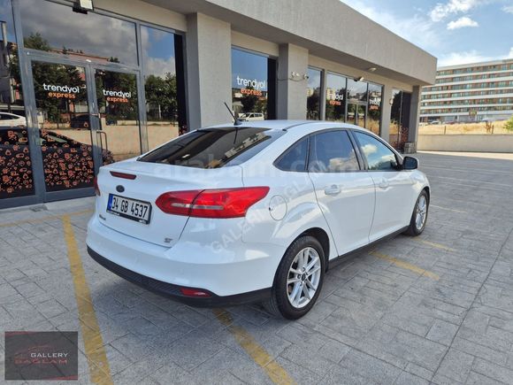 107 BİN DE 2017 FORD FOCUS DİZEL OTOMATİK