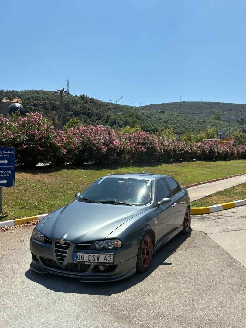 Sahibinden Alfa Romeo 156 1.6 TS Distinctive 2004 Model Bursa 250.000 km Gri 1