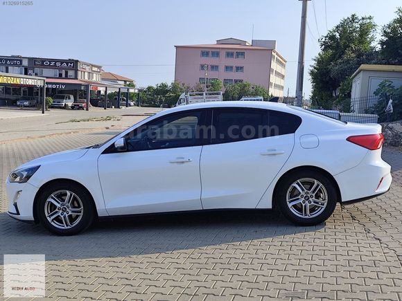 2020 FORD FOCUS 1.5 TDCİ OTOMATİK BOYASIZ