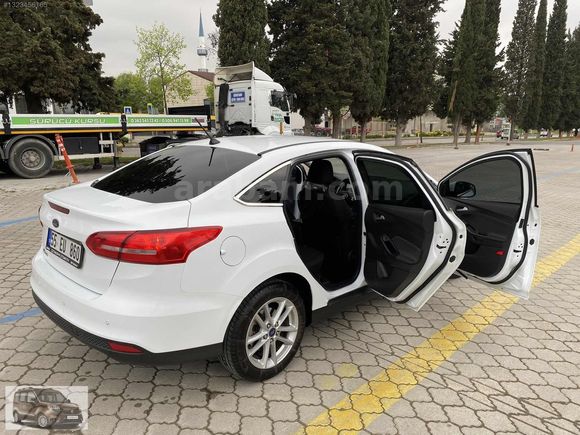 2018 MODEL 72'KM DE FORD FOCUS TREND X OTM