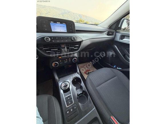 FORD FOCUS 1.5TREND X DİZEL OTOMATİK