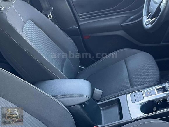 2020 94.000 KM BOYASIZ FORD FOCUS DİZEL OTOMATİK