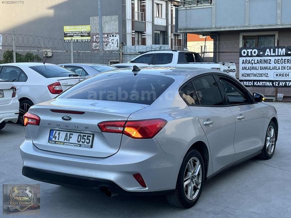 2020 94.000 KM BOYASIZ FORD FOCUS DİZEL OTOMATİK
