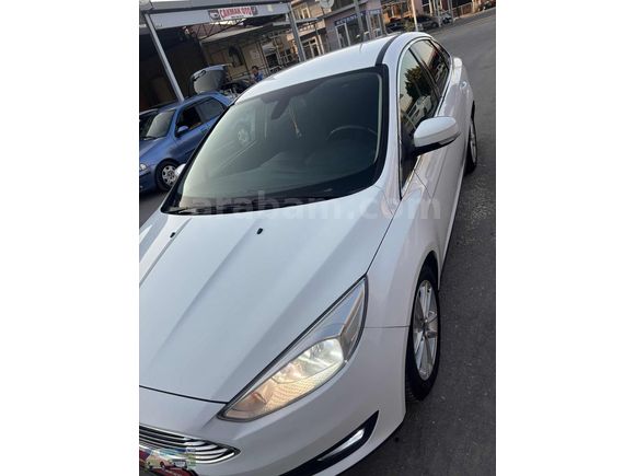 2015 MODEL FOCUS OTOMATİK 84.000 KM HATASIZ BOYASIZ