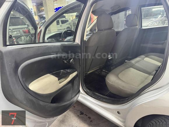 yeditepe den 2013 linea 1.3 m.jet 4 cam otomatik abs geri görüş