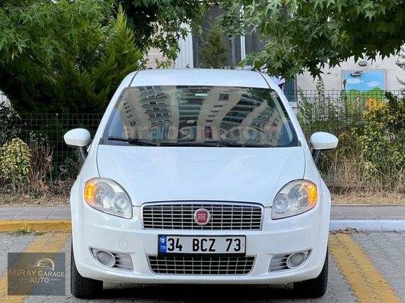 2014 TRAFİK ÇIKIŞLI 1.3 MULTİJET 207.000/ORJ/KM FULL BAKIMLI