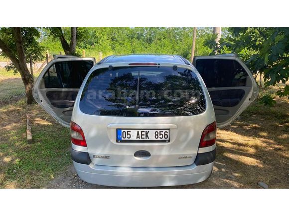Sahibinden Renault Scenic 1.6 RXT 2001 Model 