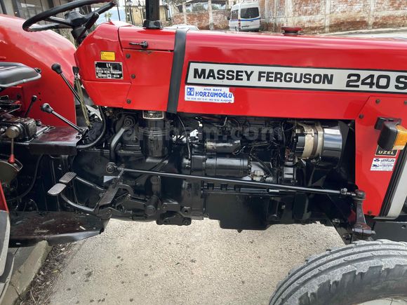 Galeriden Massey Ferguson 240 S Manisa