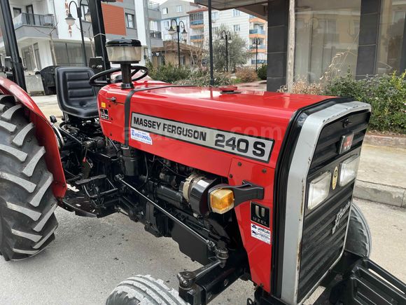 Galeriden Massey Ferguson 240 S Manisa