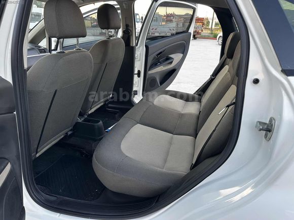 Linea 1.3multijet 128000 km dehatasız