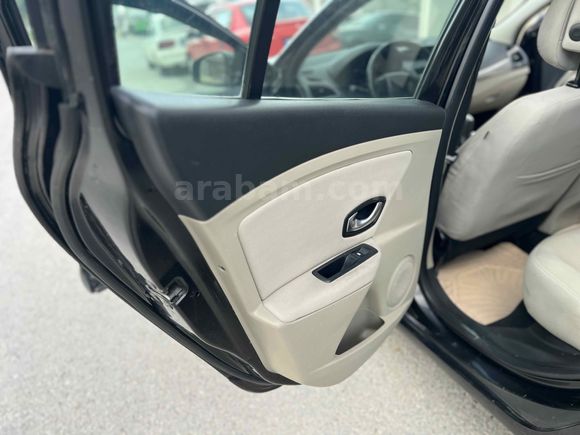 ZEVK OTO GALERİDEN MEGANE 3