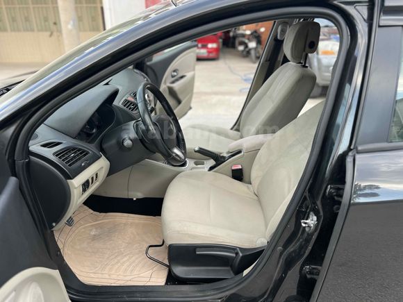 ZEVK OTO GALERİDEN MEGANE 3
