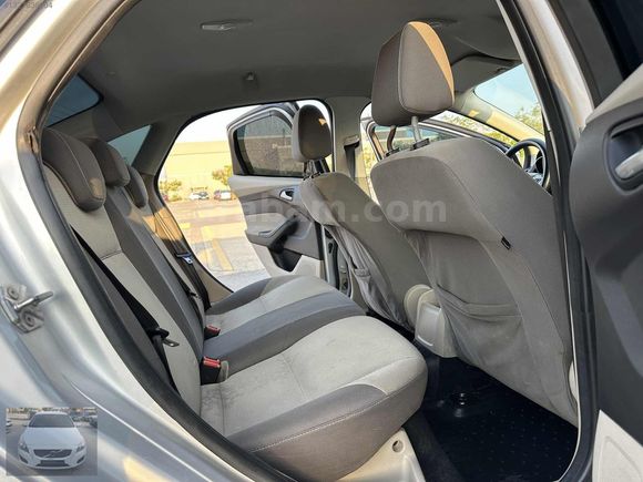 OTOMATİK VİTES...2013 Focus 1.6 Lpg'li...Tesla ekranlı...