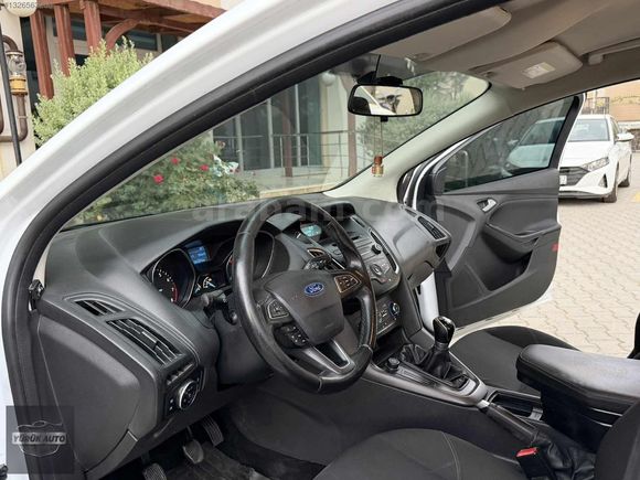 2015 ÇIKIŞLI YENİ KASA FOCUS BENZİN LPG ORJİNAL FULL BAKIMLI