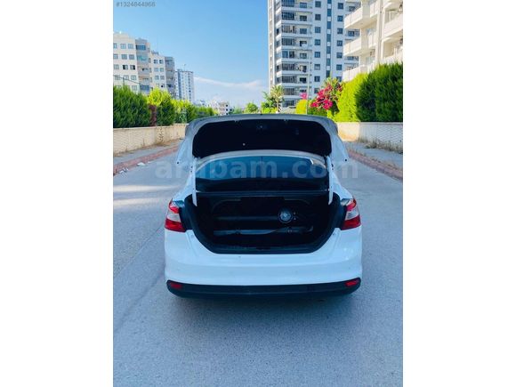FOCUS 1.6 TREND X OTOMATİK