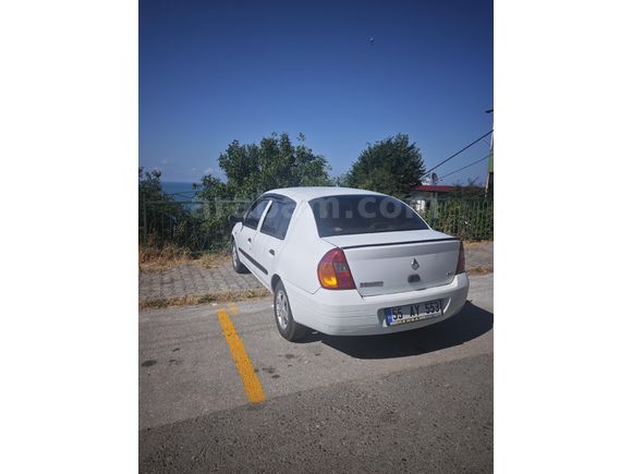 Sahibinden Renault Clio 1.4 2000 Model Samsun