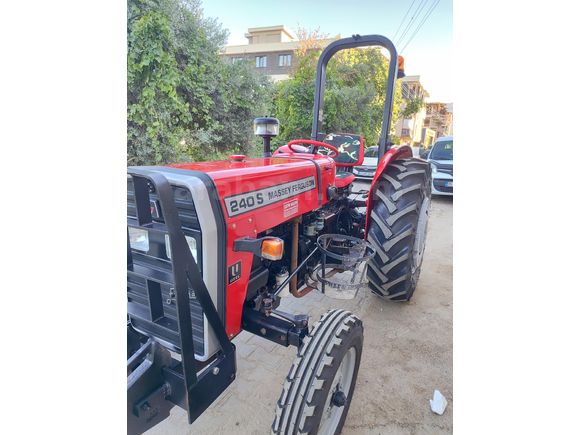 Galeriden Massey Ferguson 2004 MODEL 240 S Manisa