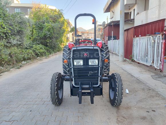Galeriden Massey Ferguson 2004 MODEL 240 S Manisa