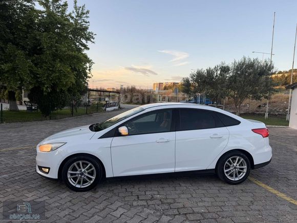 TEMİZ BAKIMLI 90 B.km SERVİS BAKIMLI