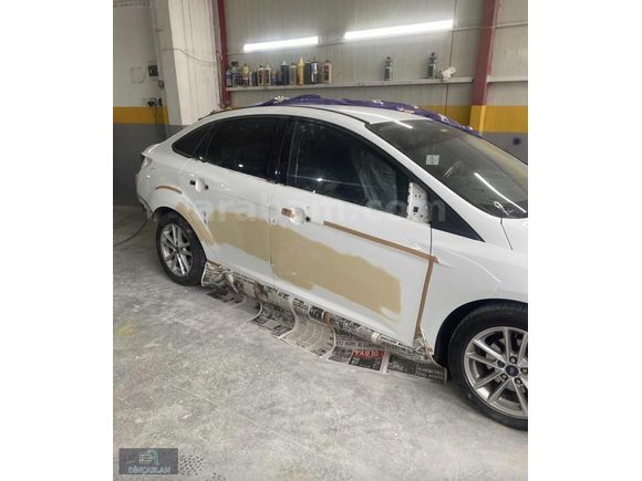 TEMİZ BAKIMLI 90 B.km SERVİS BAKIMLI