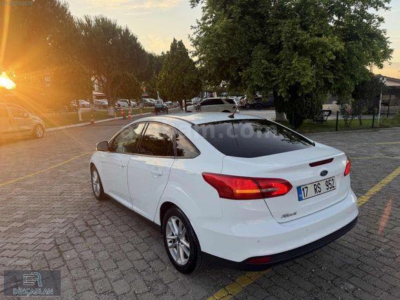 TEMİZ BAKIMLI 90 B.km SERVİS BAKIMLI