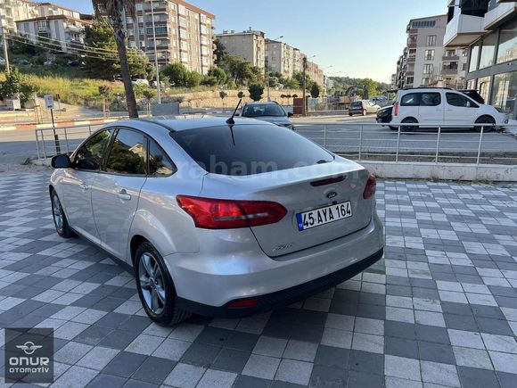 2018 ÇIKIŞLI FORD FOCUS 1.6 Tİ-VCT LPGLİ 94BİN E. TEYP DOLUSU