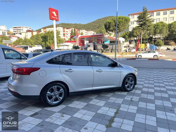 2018 ÇIKIŞLI FORD FOCUS 1.6 Tİ-VCT LPGLİ 94BİN E. TEYP DOLUSU