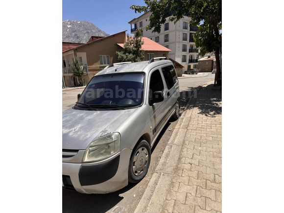 Sahibinden Peugeot Partner 2.0 HDI 2005 Model 