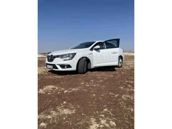 Sahibinden Renault Megane 1.5 dCi Touch 2017 Model 