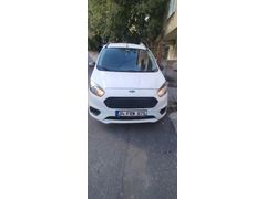 Sahibinden Ford Tourneo Courier 1.5 TDCi Trend 2022 Model  122.000 km Beyaz