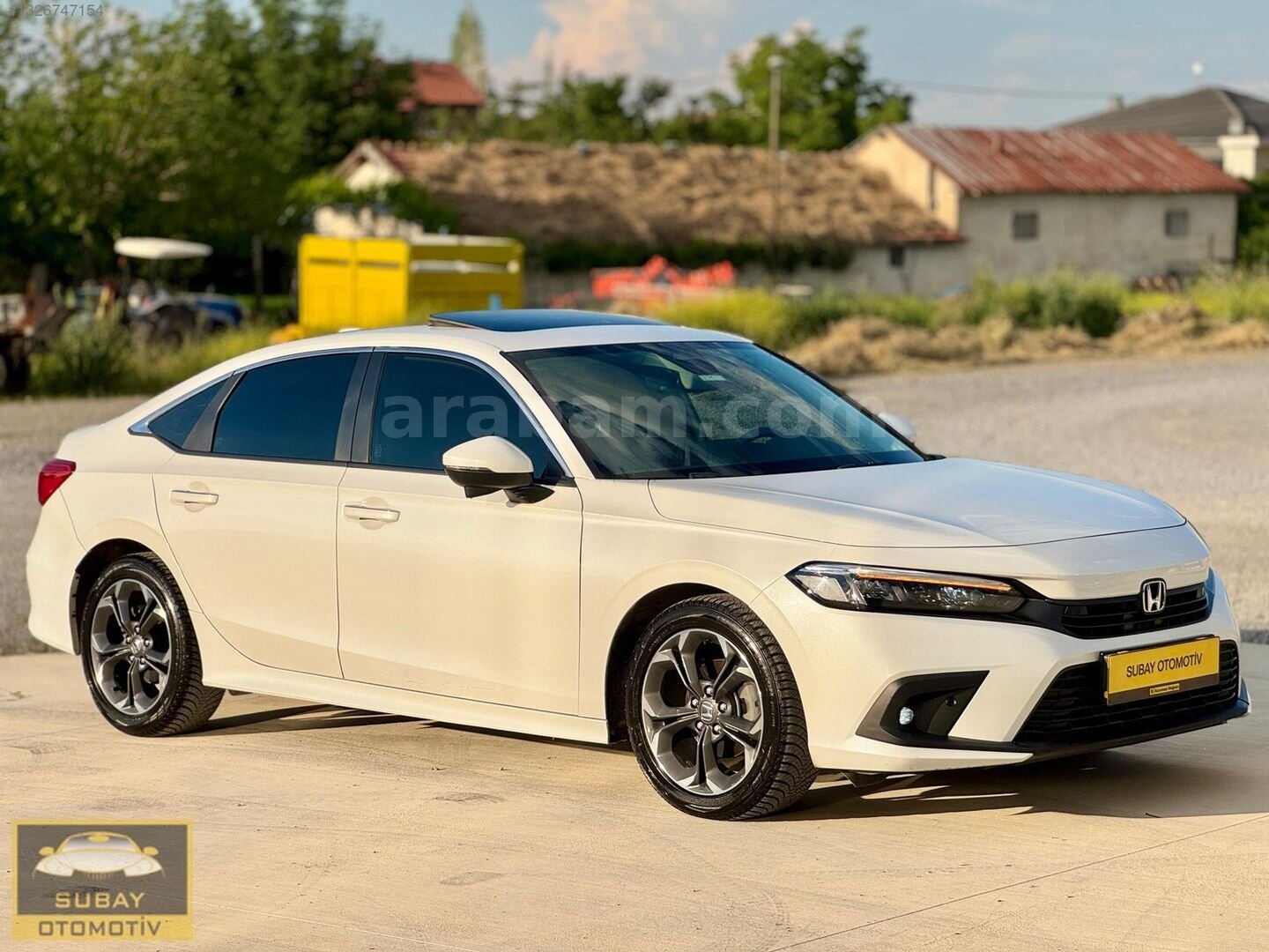 Galeriden Honda Civic 1.5 i-VTEC Executive Plus 2023 Model Konya 63.000 km Beyaz 4