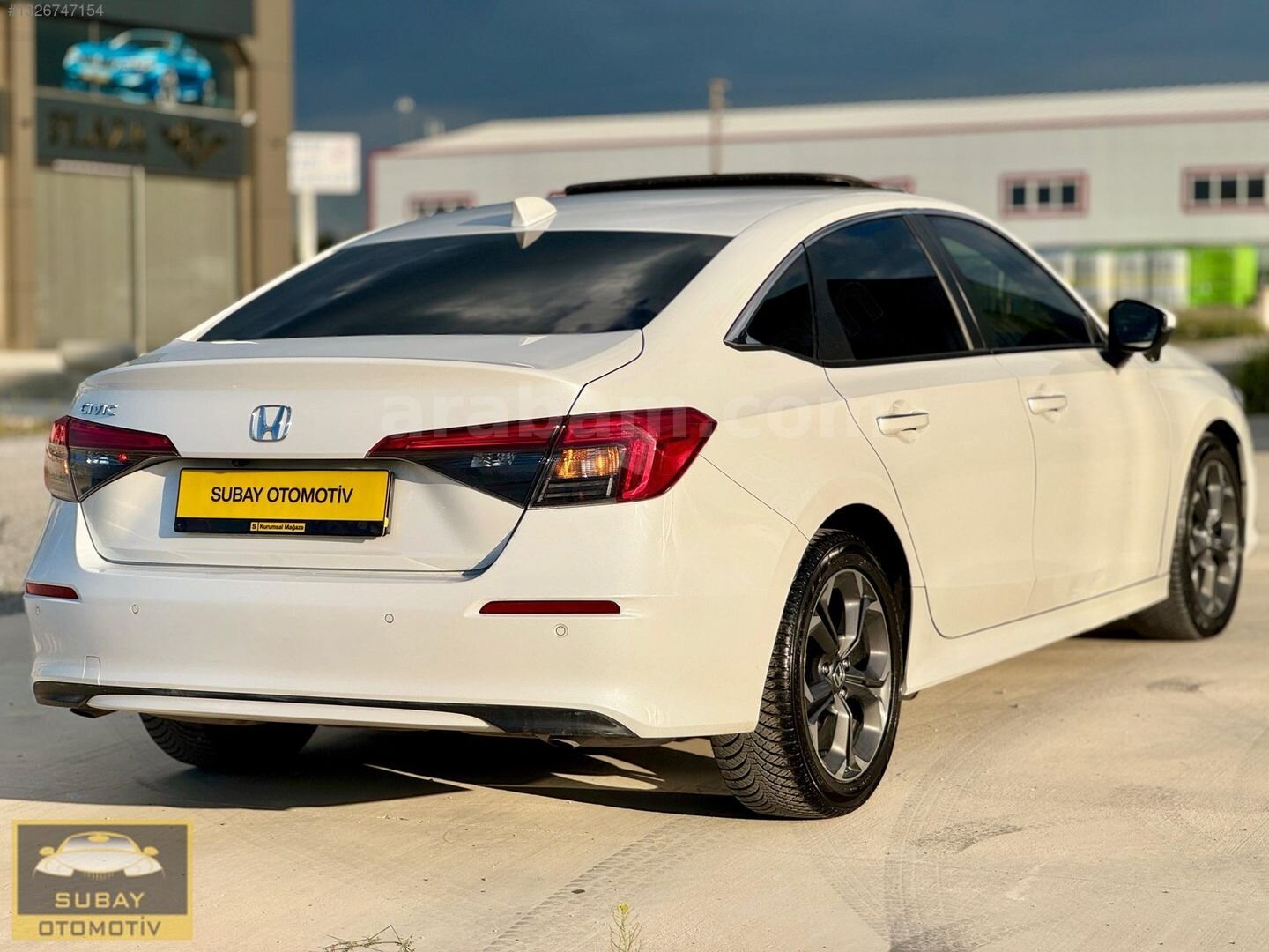 Galeriden Honda Civic 1.5 i-VTEC Executive Plus 2023 Model Konya 63.000 km Beyaz 7