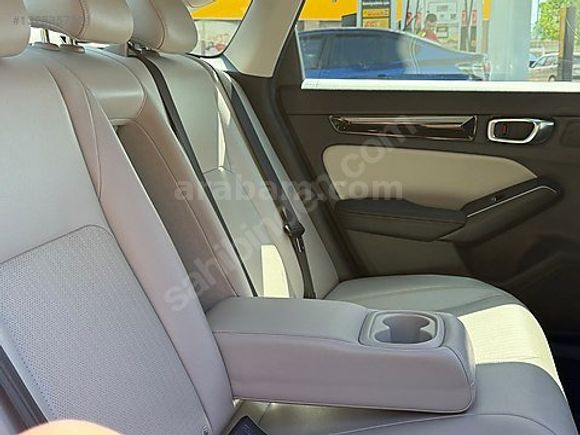 2023 CİVİC 1.5VTEC TURBO EXECUTIVE PLUS HATASIZ-BOYASIZ 29BİN KM