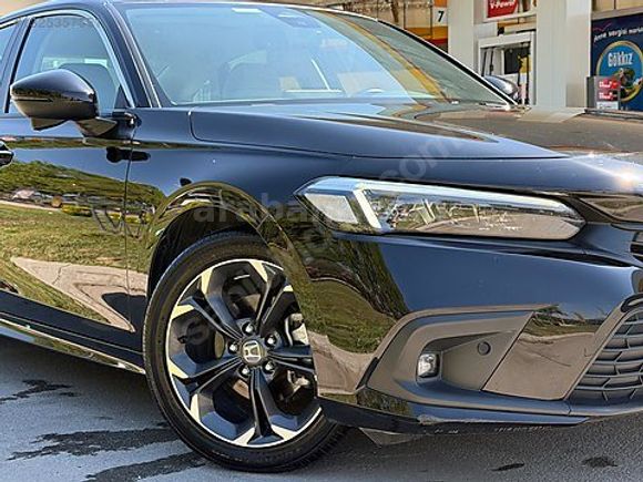 2023 CİVİC 1.5VTEC TURBO EXECUTIVE PLUS HATASIZ-BOYASIZ 29BİN KM