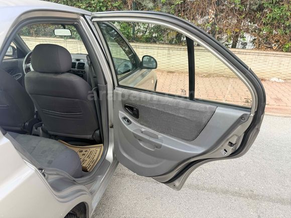 DEĞİŞENSİZ 2005 MODEL HYUNDAİ ACCENT ADMİRE 1.5 CRDİ 