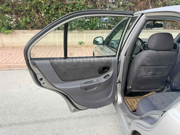 DEĞİŞENSİZ 2005 MODEL HYUNDAİ ACCENT ADMİRE 1.5 CRDİ 