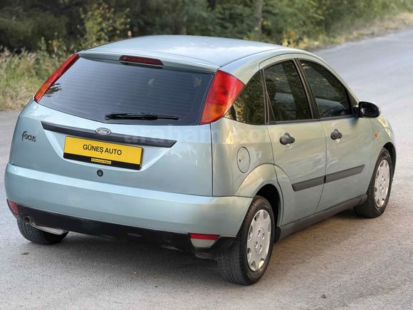 2001 FORD FOCUS 1.6 AMBİENTE 252 BİN KM DE DEĞİŞENSİZ KLİMALI BAKIMLI ARAÇ