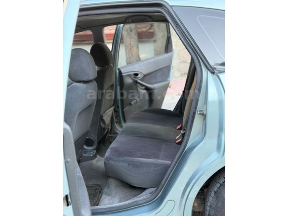 2001 FORD FOCUS 1.6 AMBİENTE 252 BİN KM DE DEĞİŞENSİZ KLİMALI BAKIMLI ARAÇ