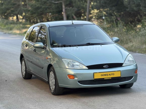 2001 FORD FOCUS 1.6 AMBİENTE 252 BİN KM DE DEĞİŞENSİZ KLİMALI BAKIMLI ARAÇ