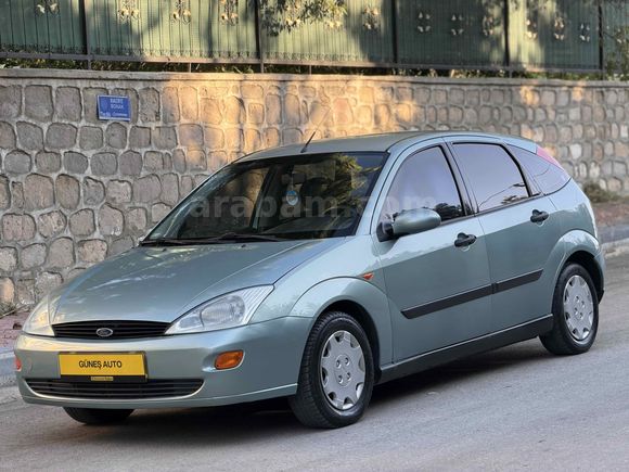 2001 FORD FOCUS 1.6 AMBİENTE 252 BİN KM DE DEĞİŞENSİZ KLİMALI BAKIMLI ARAÇ