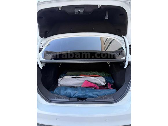 2015 MODEL HATASIZ BOYASIZ HASAR KAYITSIZ FORD FOCUS TİTANIUM