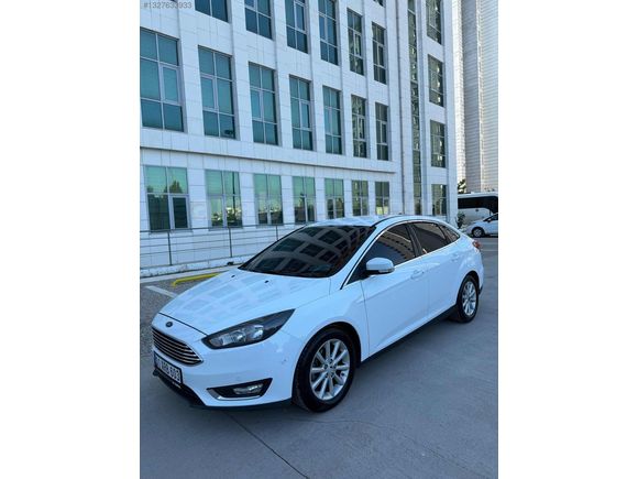 2015 MODEL HATASIZ BOYASIZ HASAR KAYITSIZ FORD FOCUS TİTANIUM