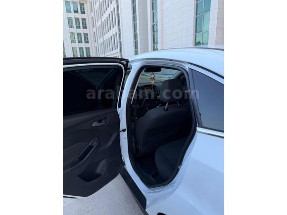 2015 MODEL HATASIZ BOYASIZ HASAR KAYITSIZ FORD FOCUS TİTANIUM