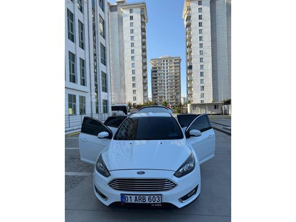 2015 MODEL HATASIZ BOYASIZ HASAR KAYITSIZ FORD FOCUS TİTANIUM