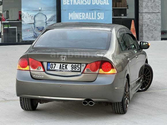 HASTASINA 2007 MODEL HONDA CİVİC 1.6i VTEC "245" BİNDE CAM GİBİ
