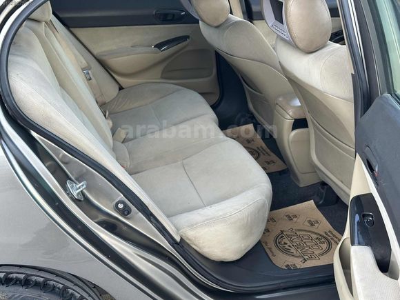 HASTASINA 2007 MODEL HONDA CİVİC 1.6i VTEC "245" BİNDE CAM GİBİ