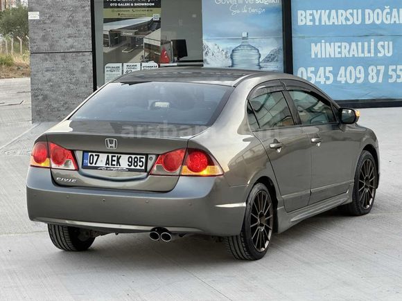 HASTASINA 2007 MODEL HONDA CİVİC 1.6i VTEC "245" BİNDE CAM GİBİ