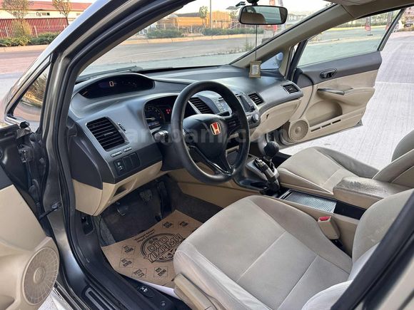 HASTASINA 2007 MODEL HONDA CİVİC 1.6i VTEC "245" BİNDE CAM GİBİ