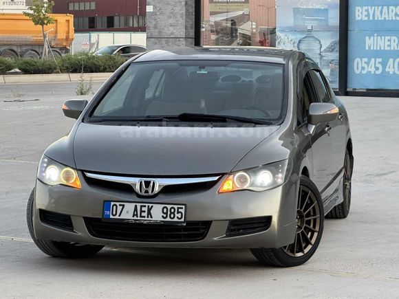 HASTASINA 2007 MODEL HONDA CİVİC 1.6i VTEC "245" BİNDE CAM GİBİ